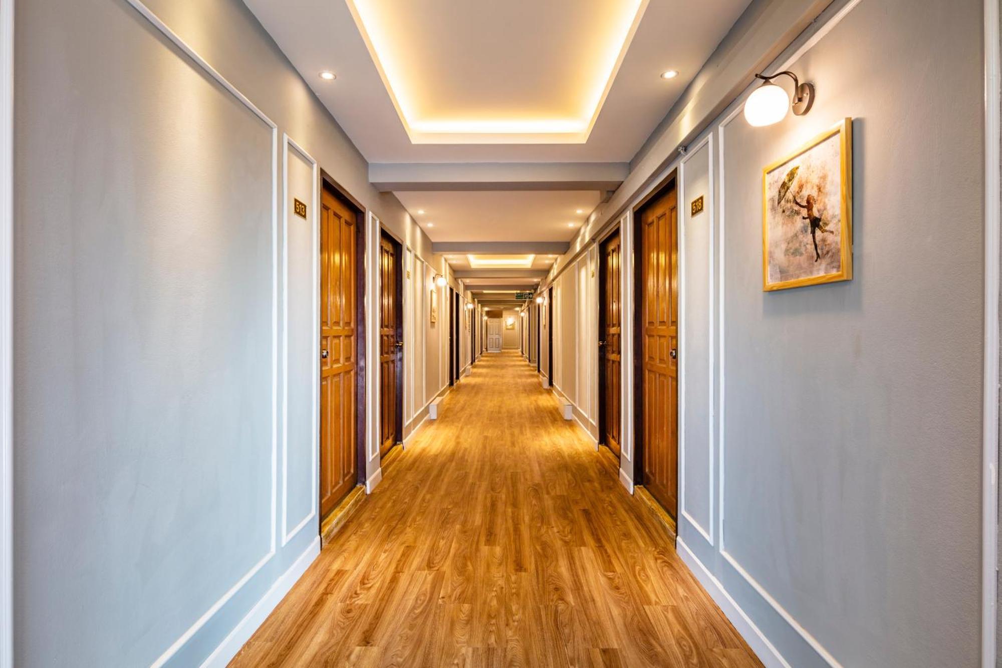 Penyos Service Apartment Bangkok Exterior photo